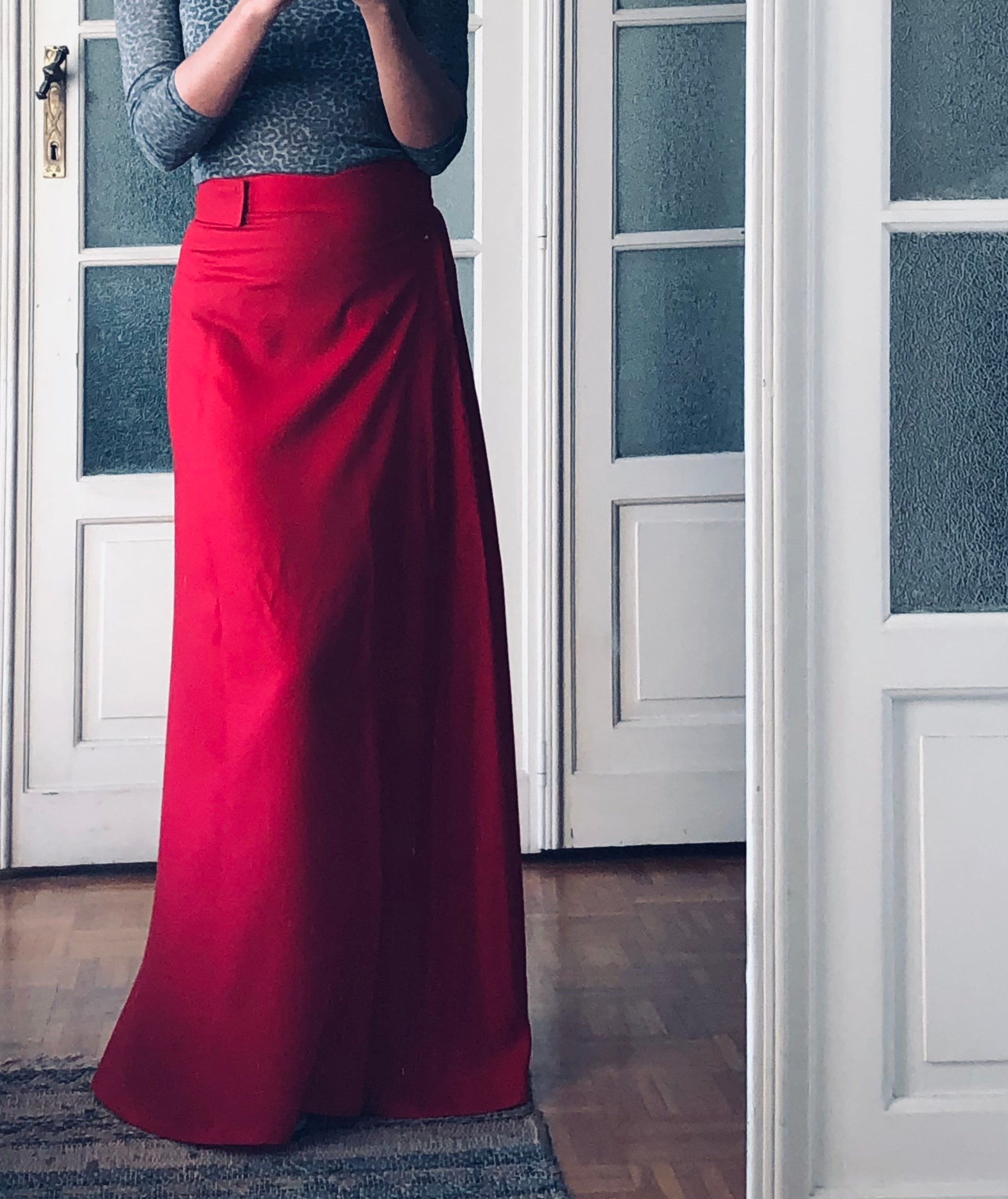 0111 Skirt Long - Red Bio Tencel