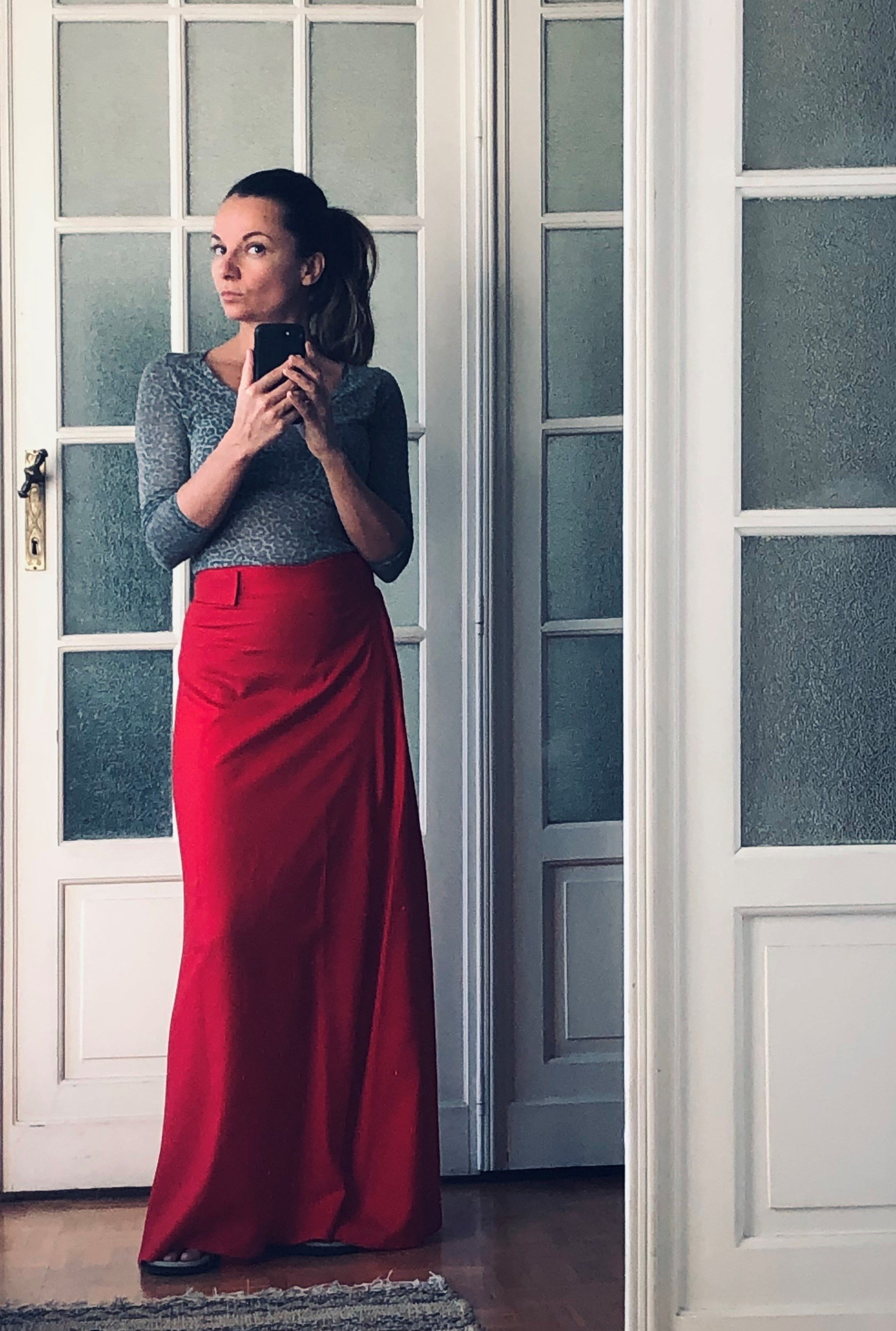 0111 Skirt Long - Red Bio Tencel